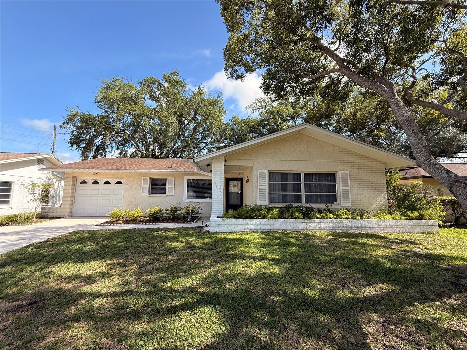 8634 Winding Wood Drive — photo