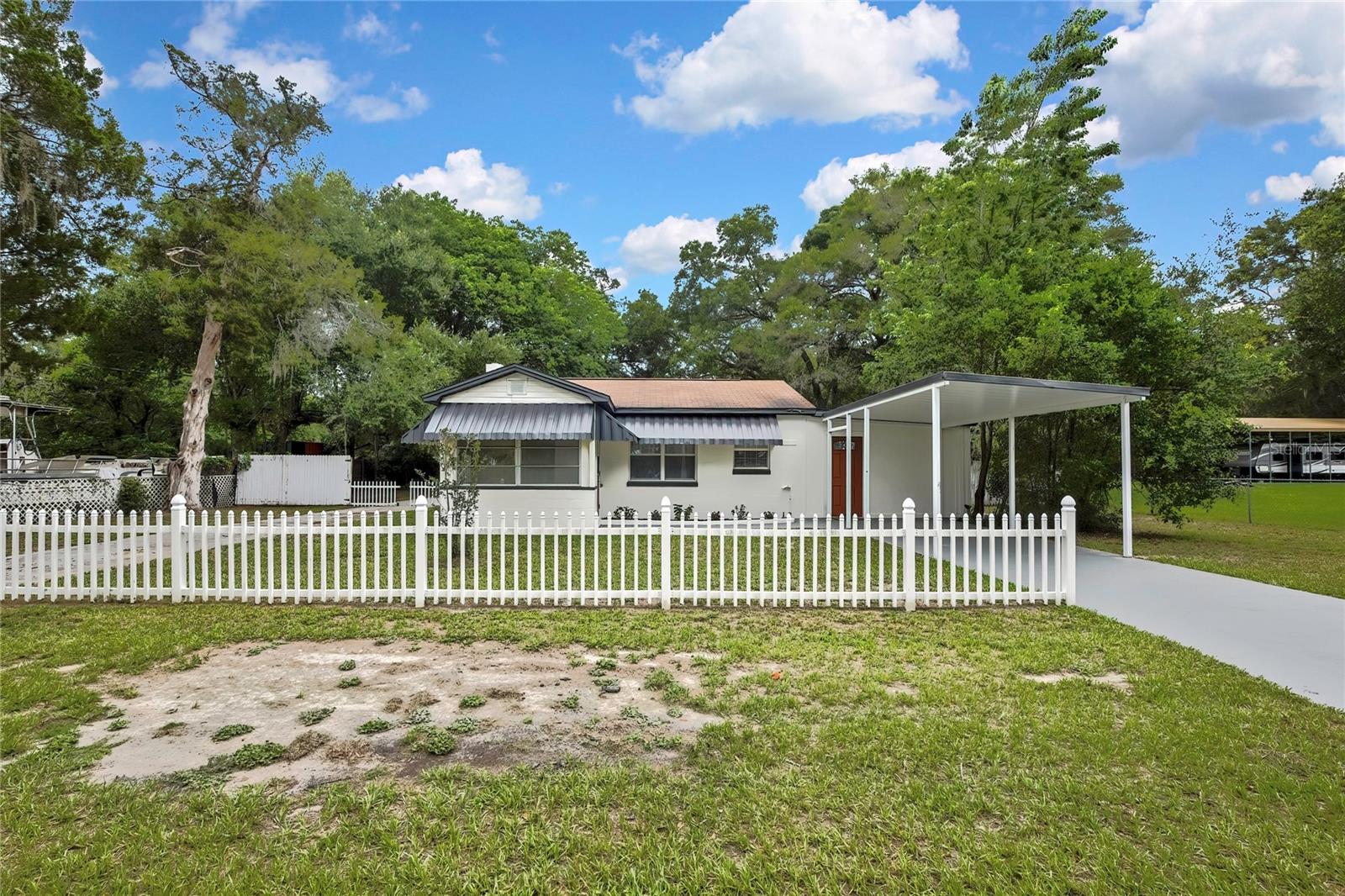 5175 E Live Oak Lane — photo