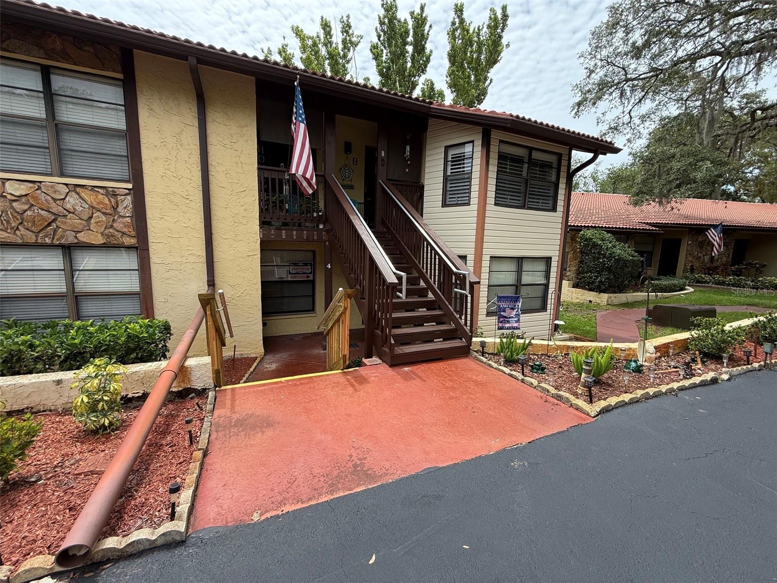 8621 Shadblow Court 4 — photo