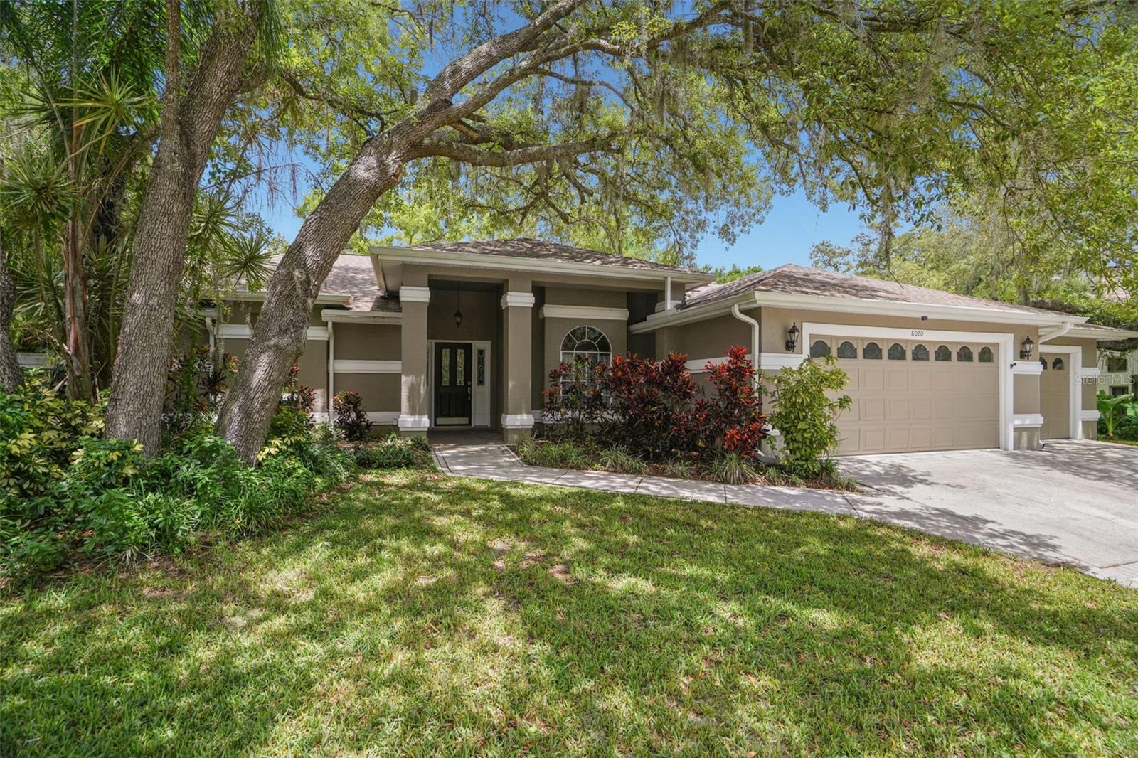8020 Moonlight Lane — photo