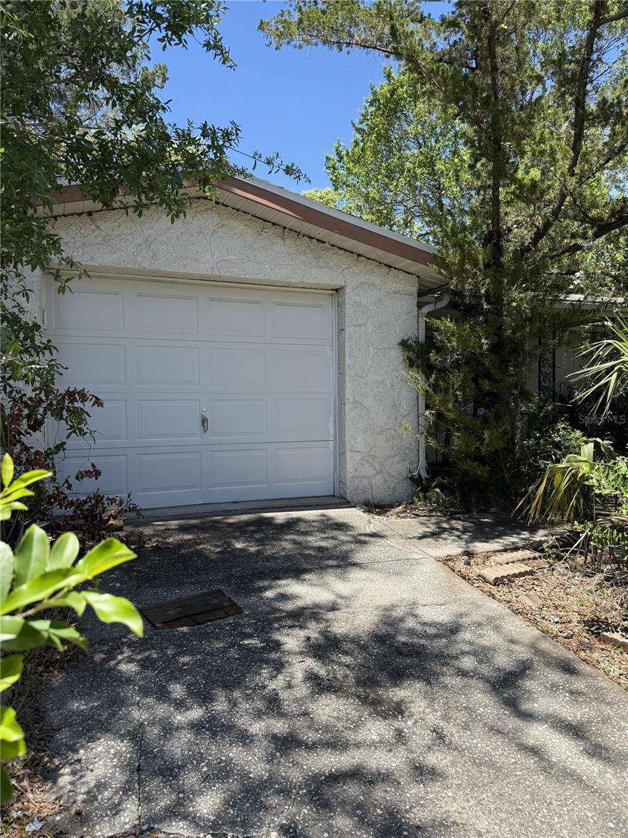 9401 Gray Fox Lane — photo
