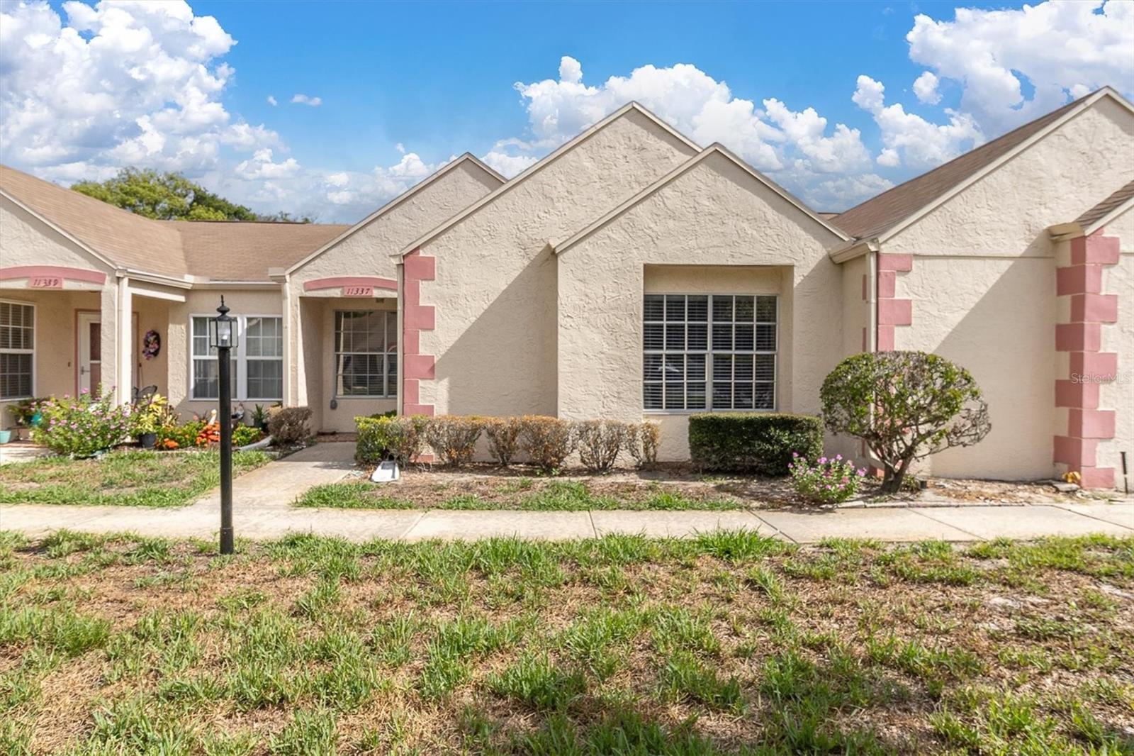 11337 Versailles Lane — photo