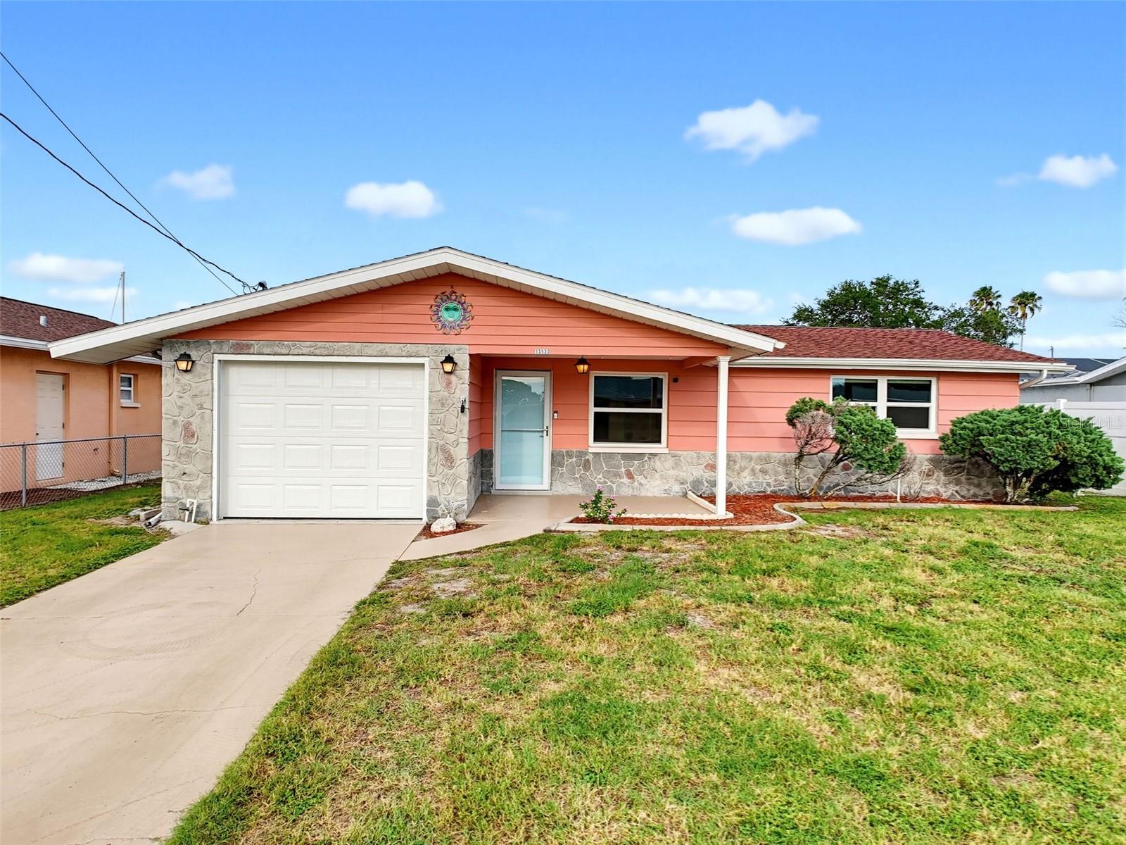 13530 Maria Drive — photo