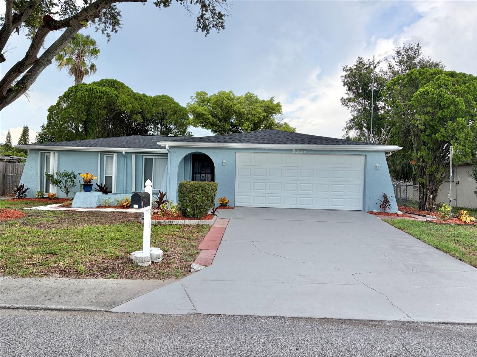 8938 Cochise Lane — photo