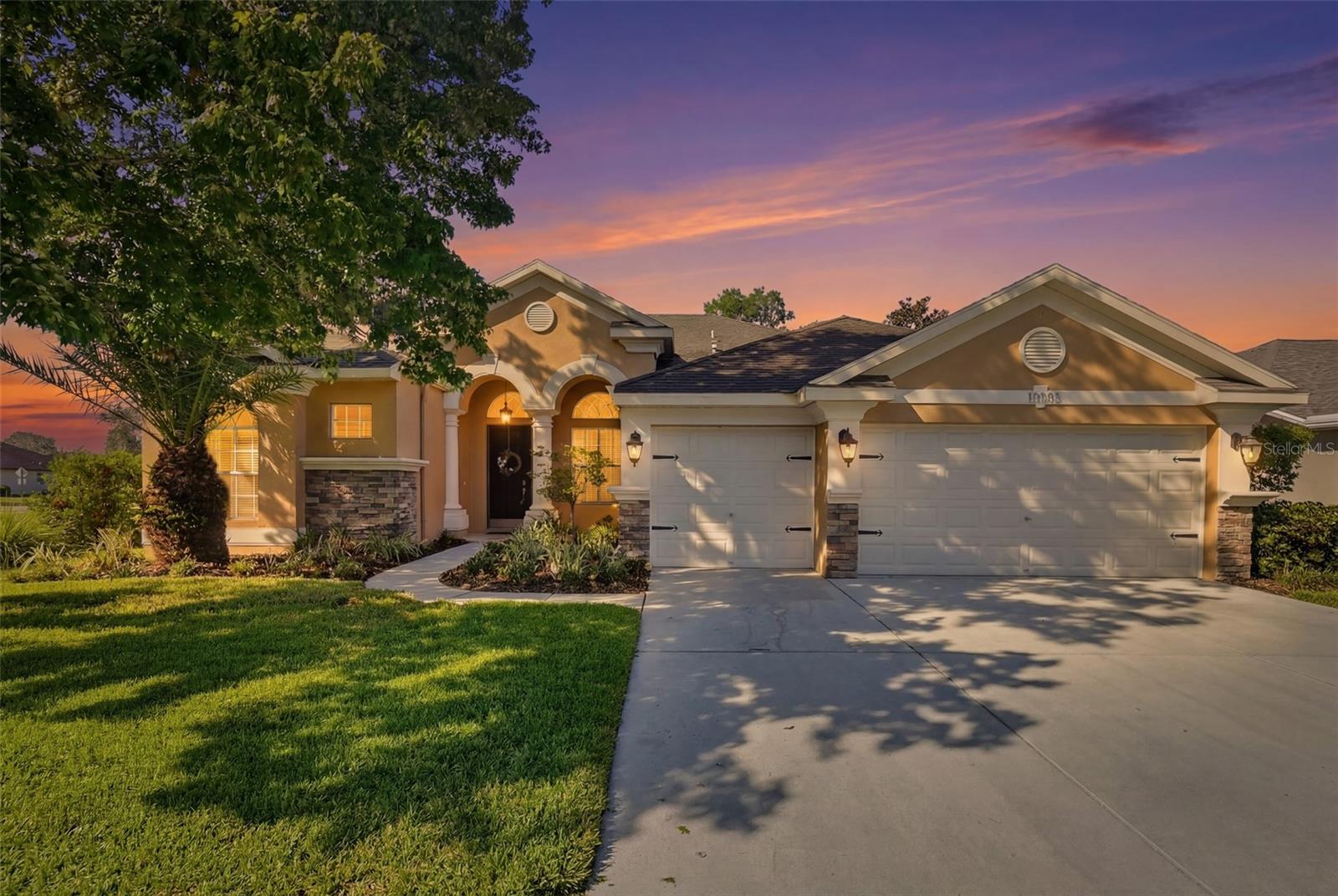12903 Drakefield Drive — photo