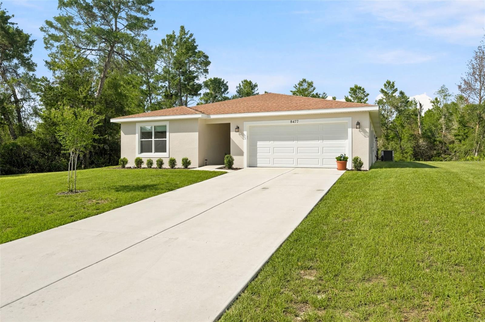 8477 Beachwood Court — photo