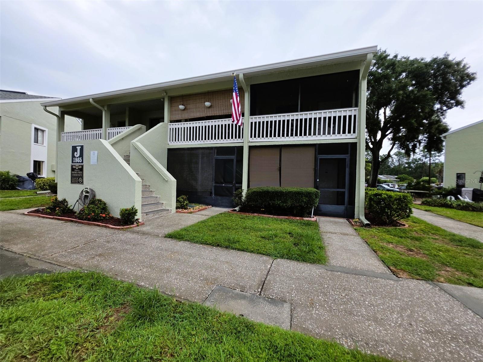 1865 Mazo Manor J3 — photo