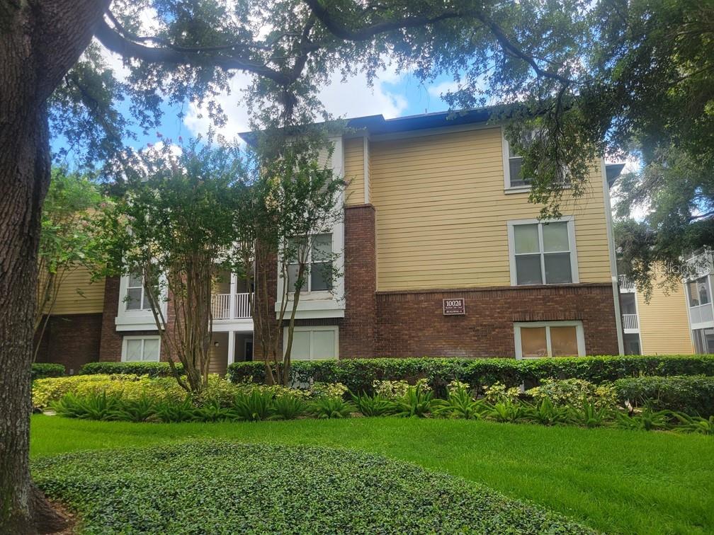 10024 Strafford Oak Court 813 — photo