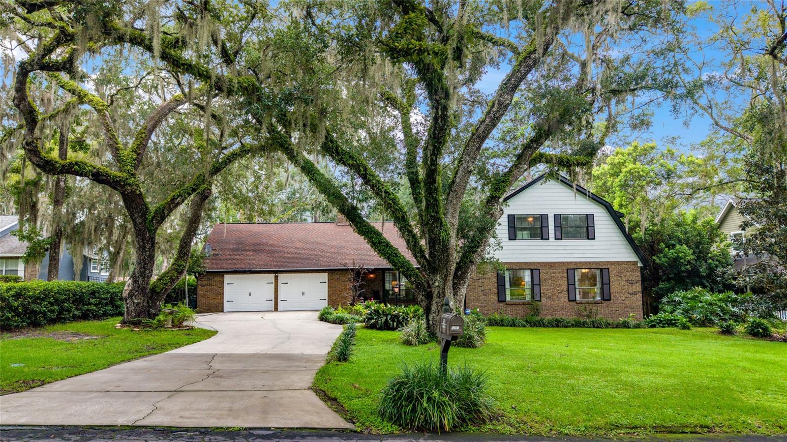 527 Colonial Drive — photo