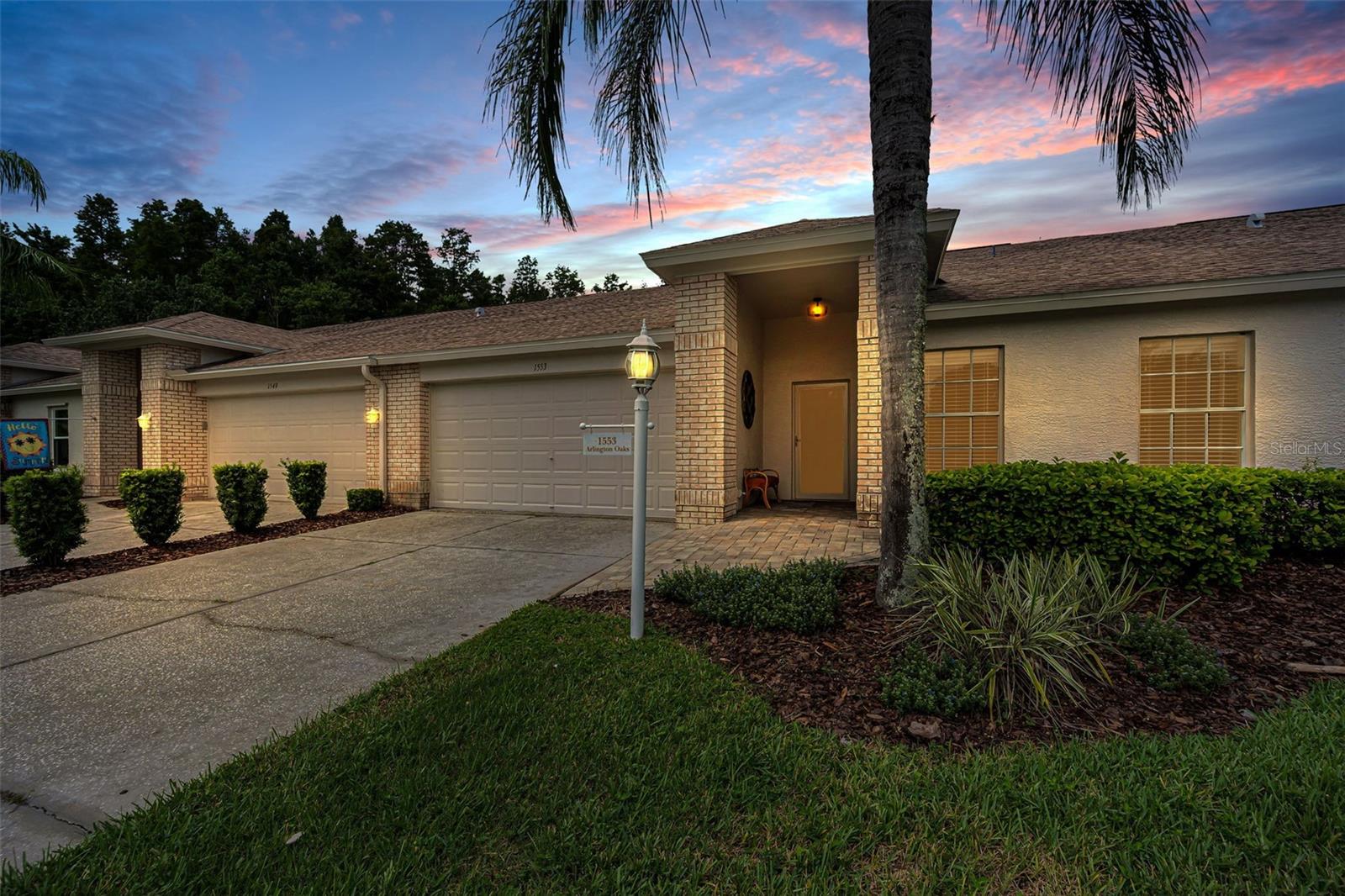 1553 Arlington Oaks Court — photo