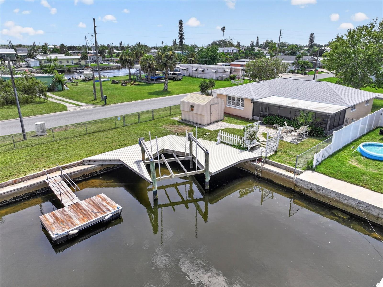 13224 Neptune Drive — photo