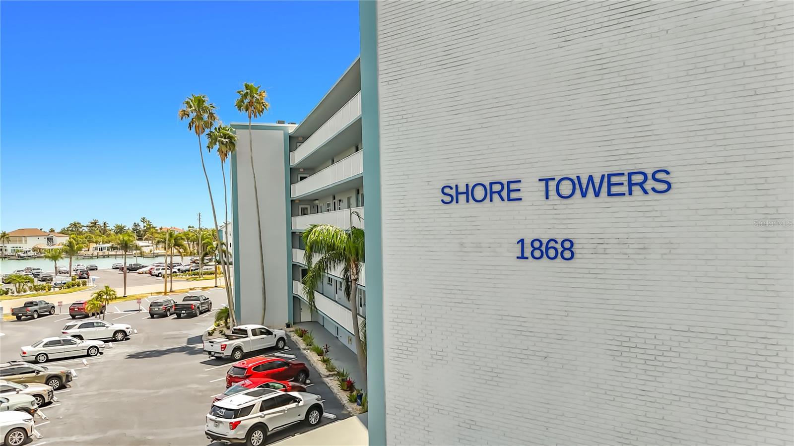 1868 Shore Drive S 503 — photo