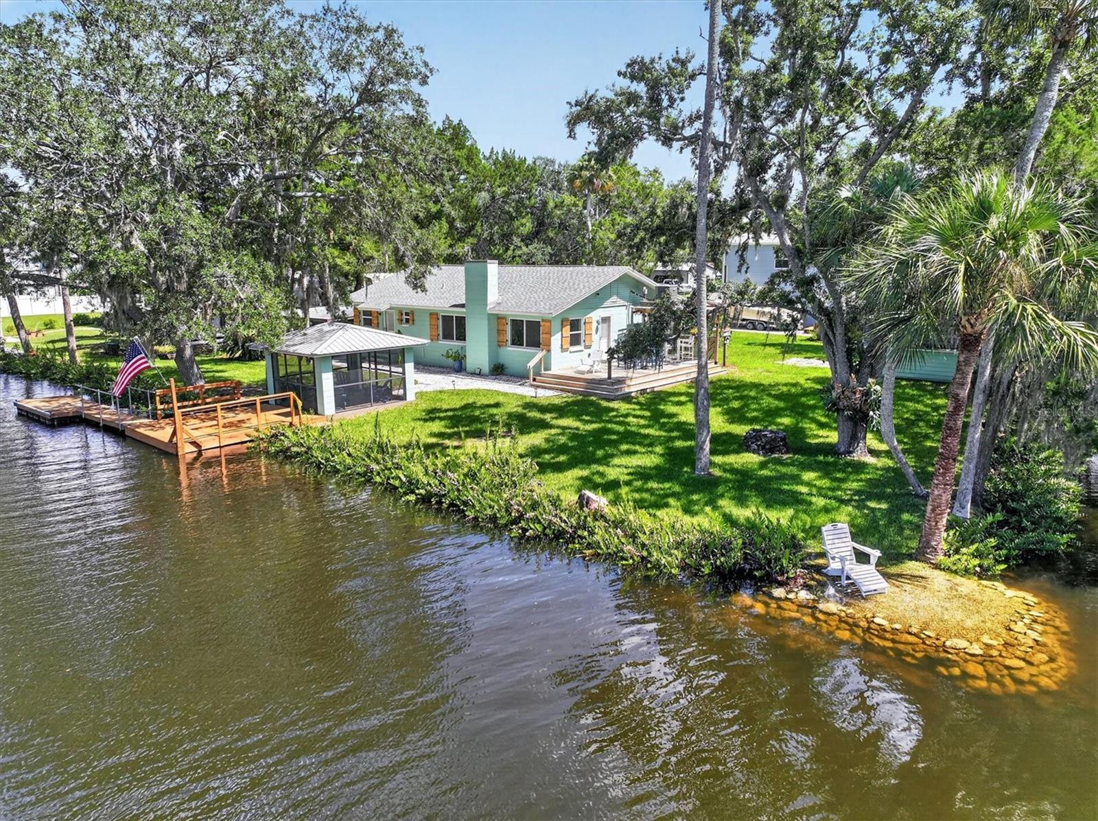 6086 Island Drive — photo