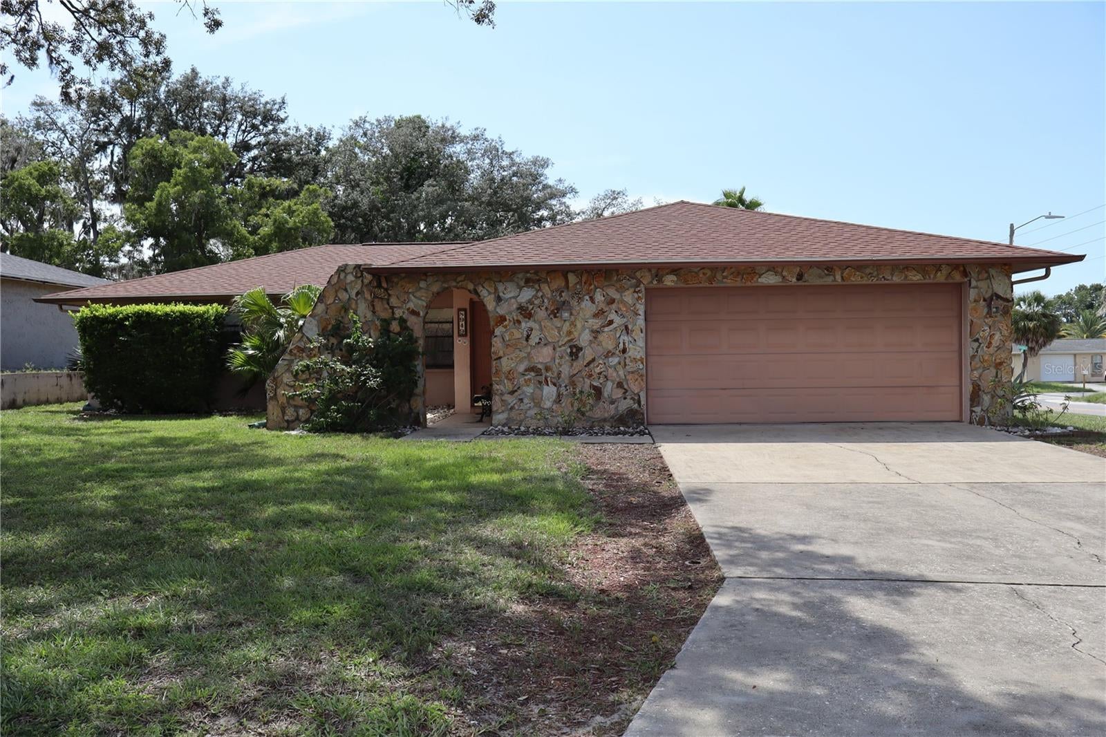 8949 Forest Lake Drive — photo