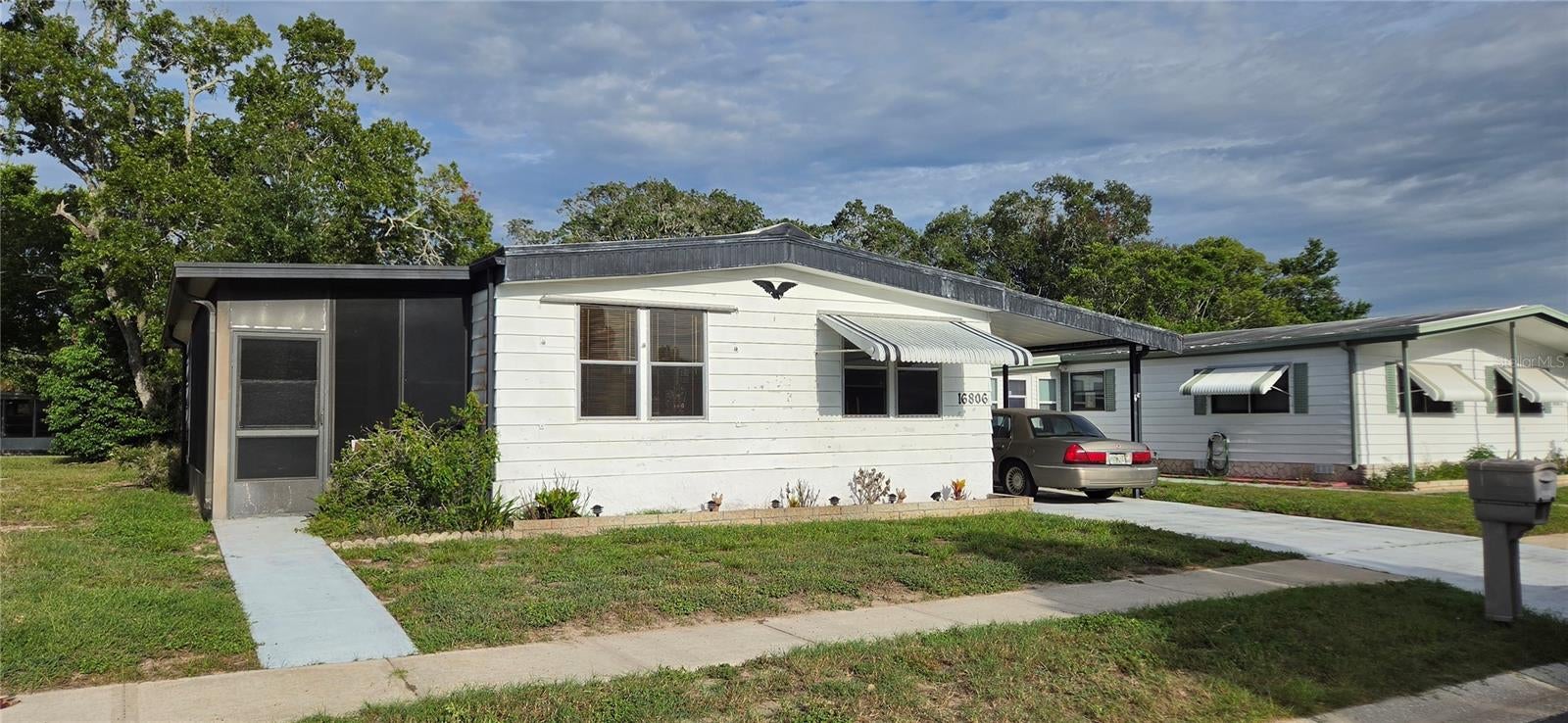 16806 Harley Street — photo