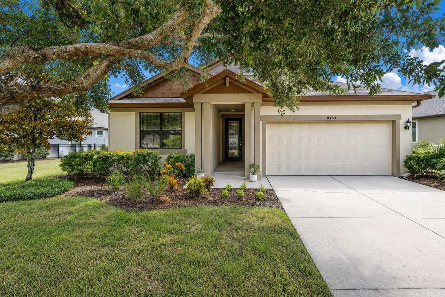 8454 May Port Court — photo
