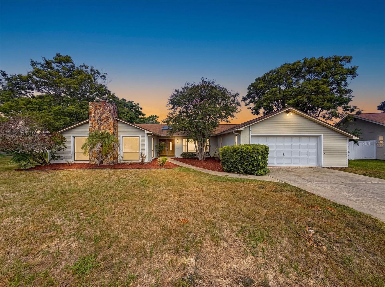 13241 Hillwood Circle — photo
