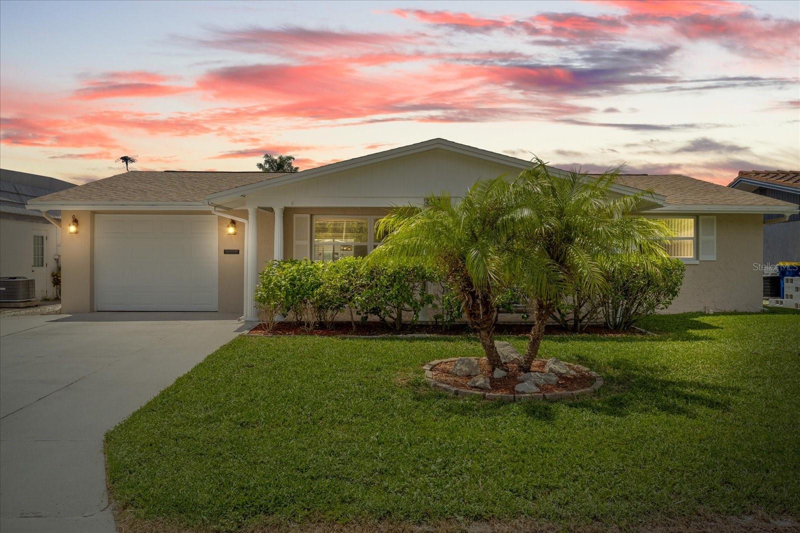 4933 Shell Stream Boulevard — photo