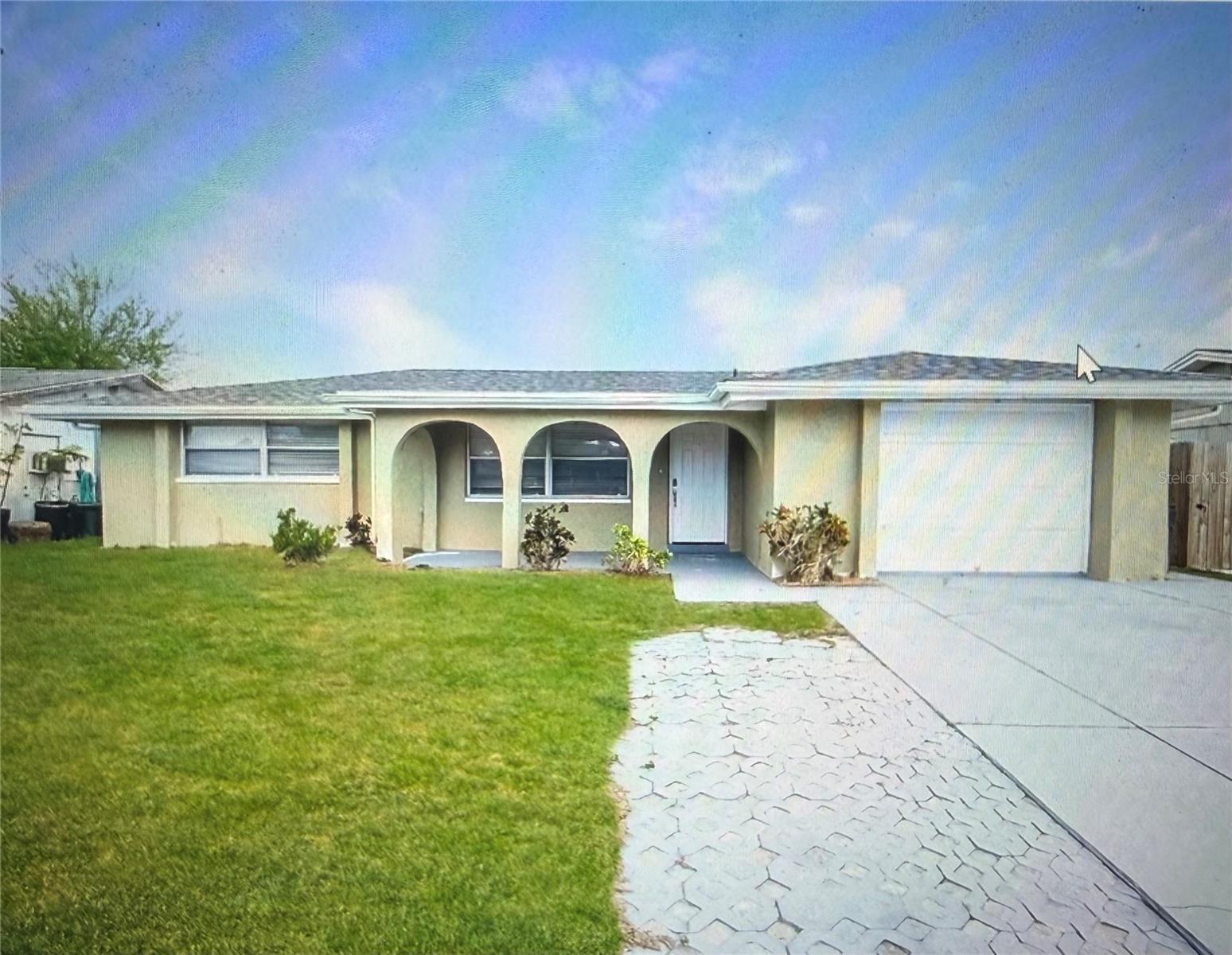7405 Oakshire Drive — photo