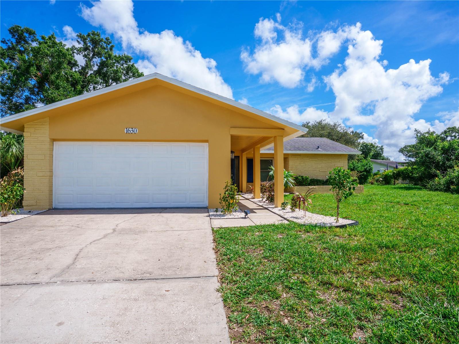 1630 Byrnedale Court — photo
