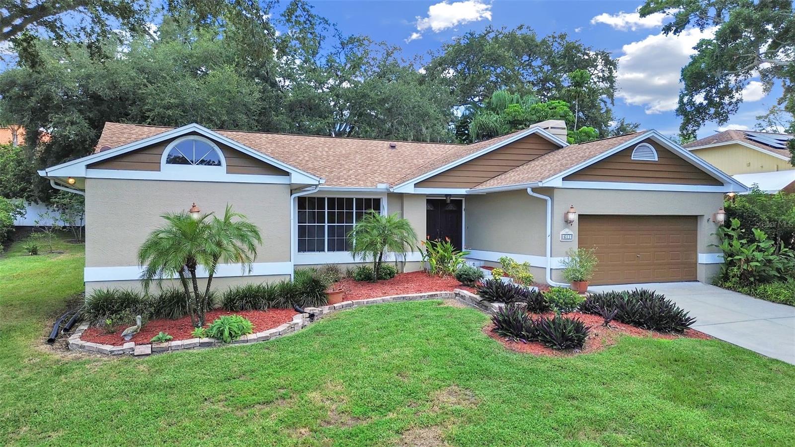 611 Tomoka Drive — photo