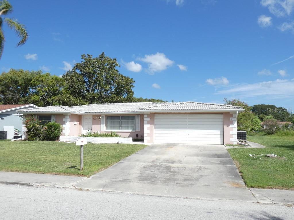 7207 Ashwood Drive — photo
