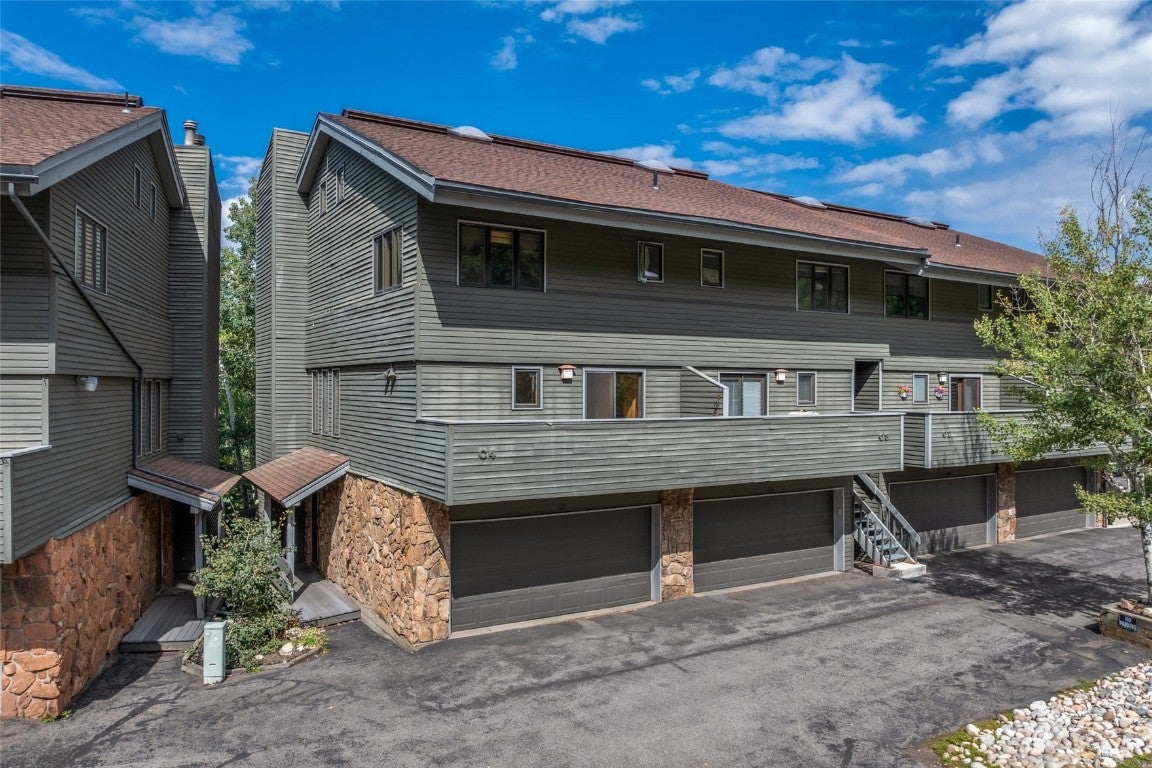 1151 Overlook Drive 4 — photo