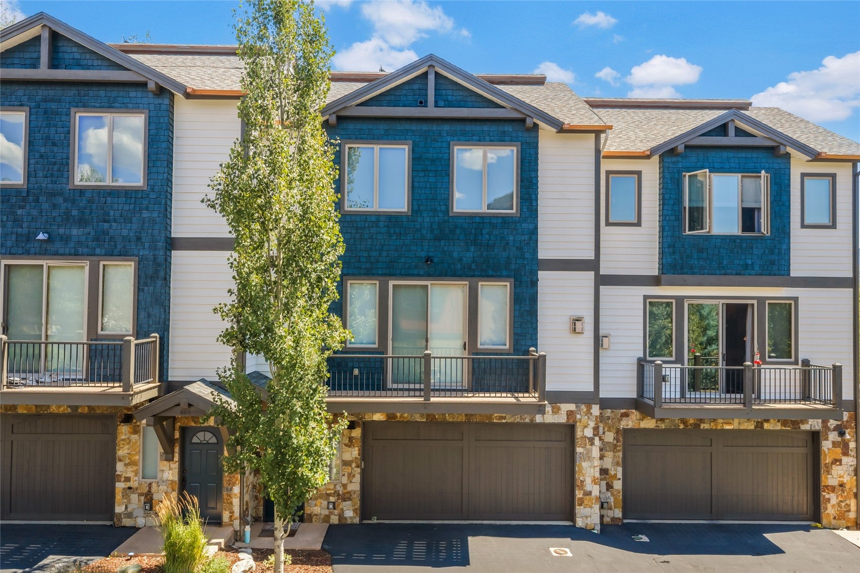 603 Clermont Circle — photo