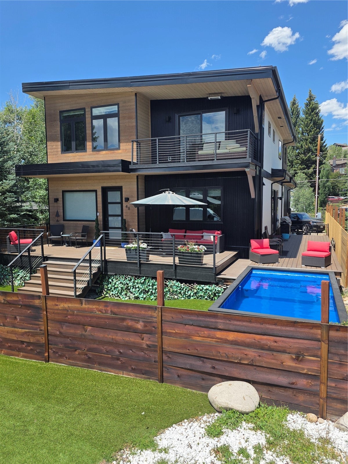 48 Logan Avenue — photo