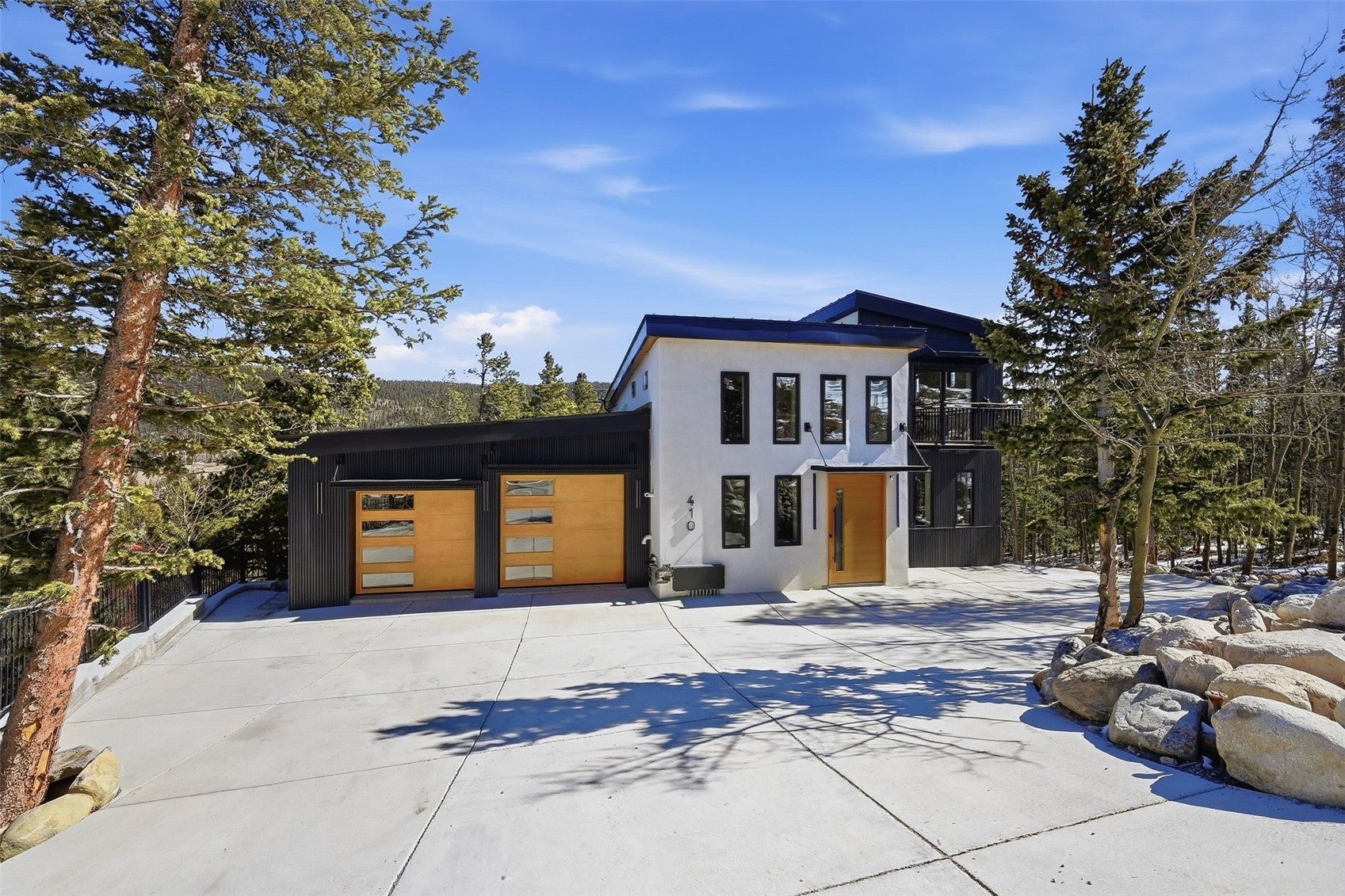 410 N Aspen Street — photo