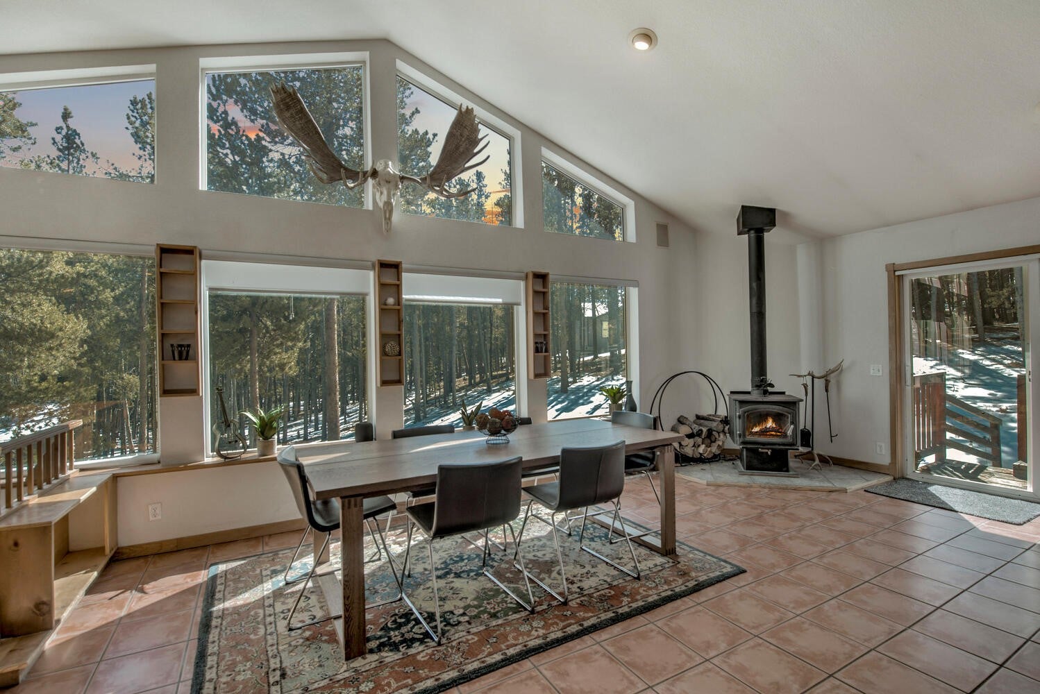 154 Lakeside Drive — photo