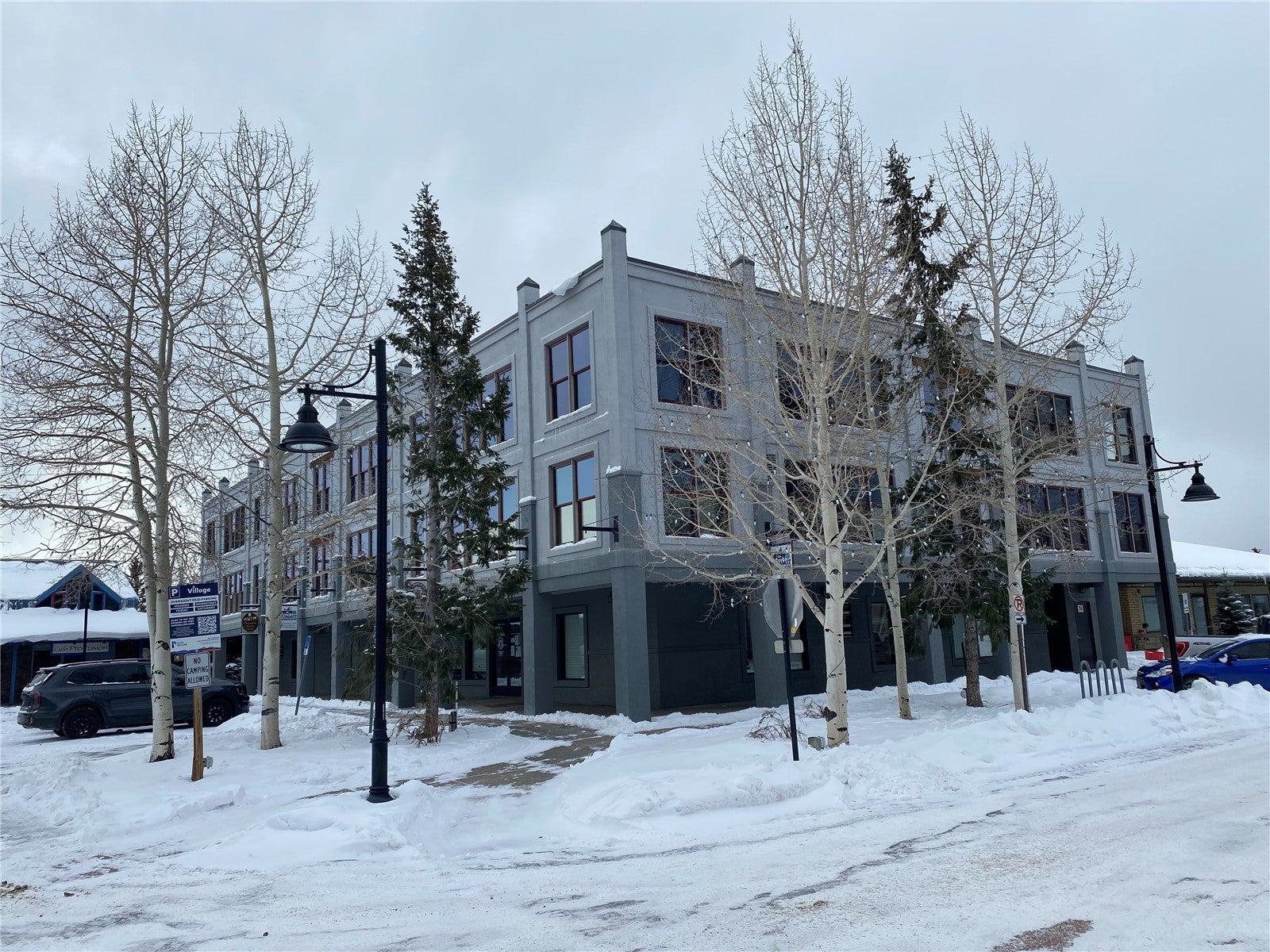 114 Village Place 302 — photo