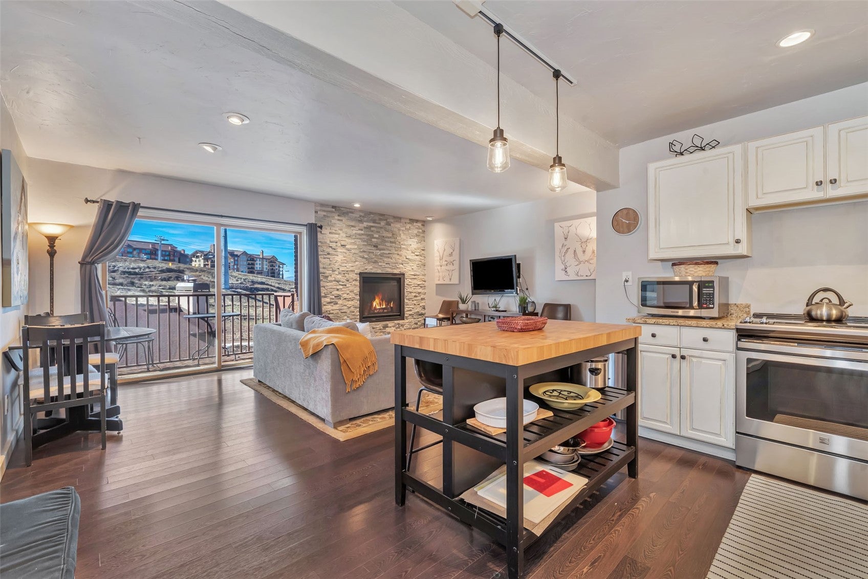 2235 Storm Meadows Drive 332 — photo