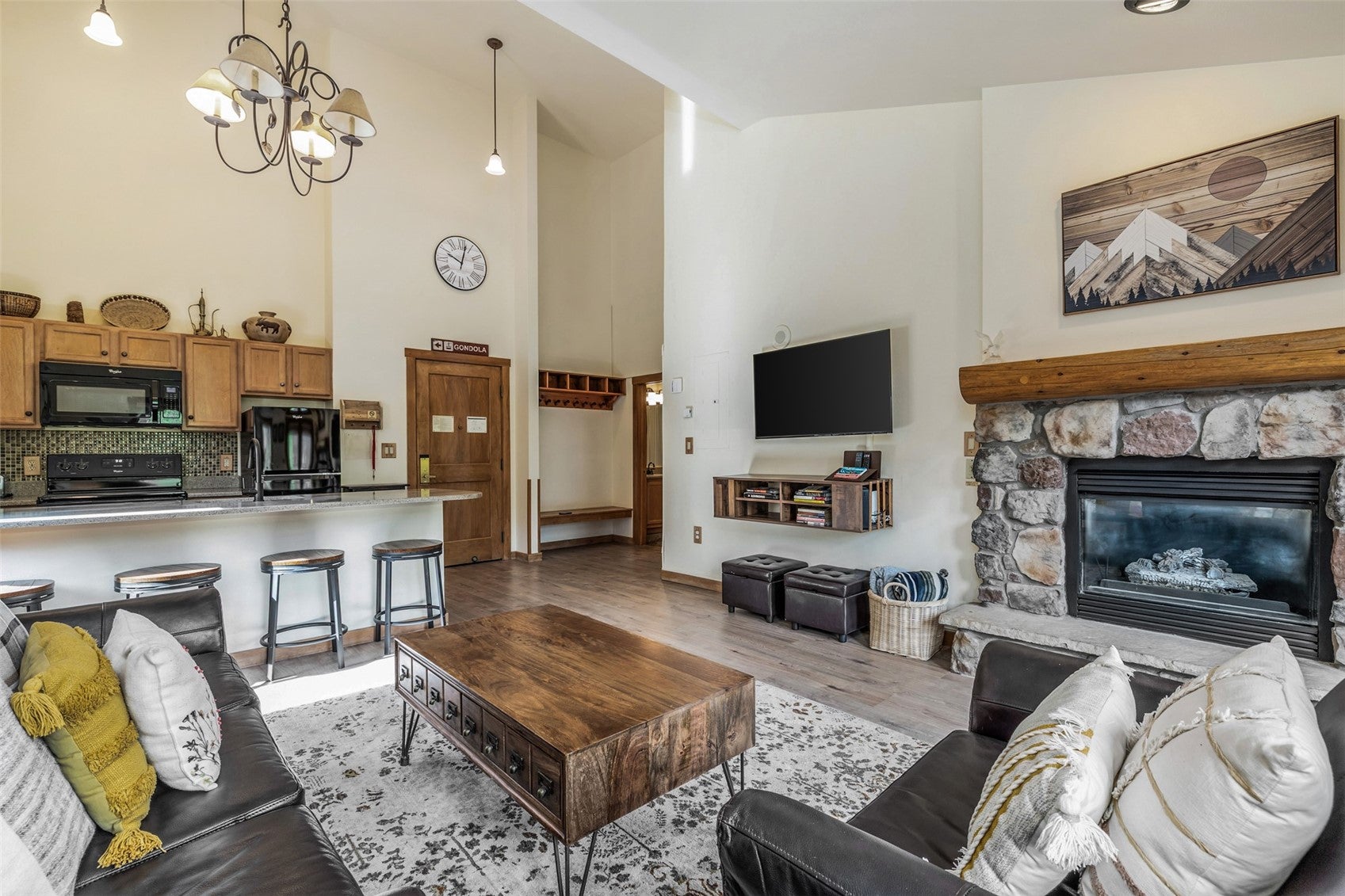 91 River Run Road 8140 — photo
