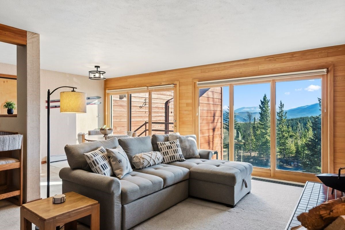91300 Ryan Gulch Road Road 91311 — photo