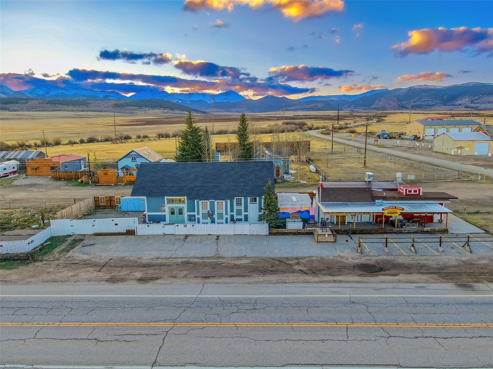 38539 US Highway 285 — photo