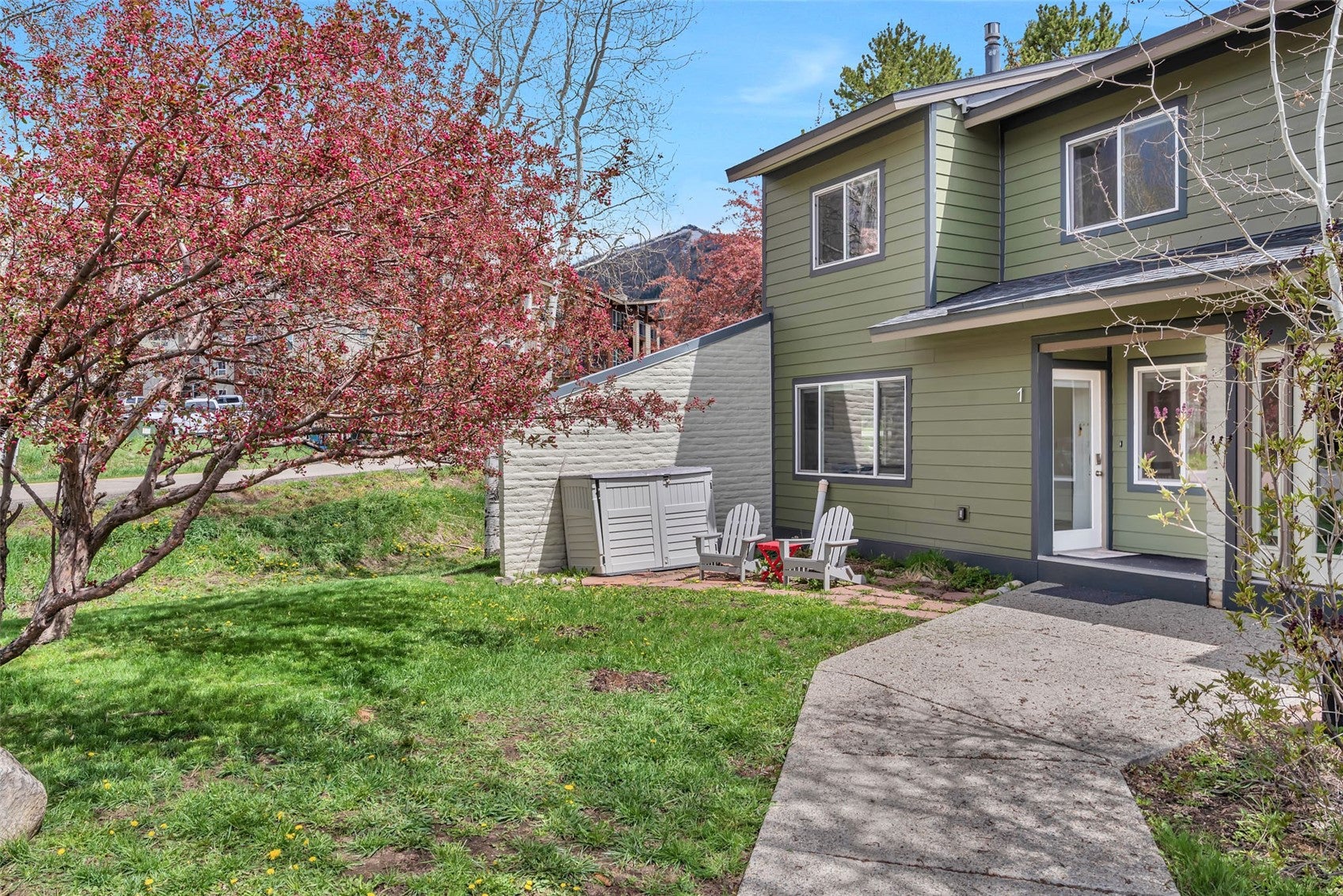 1 Cedar Court 1 — photo