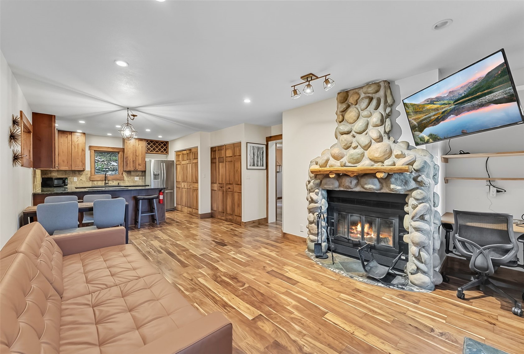 120 Atlantic Lode 3 — photo