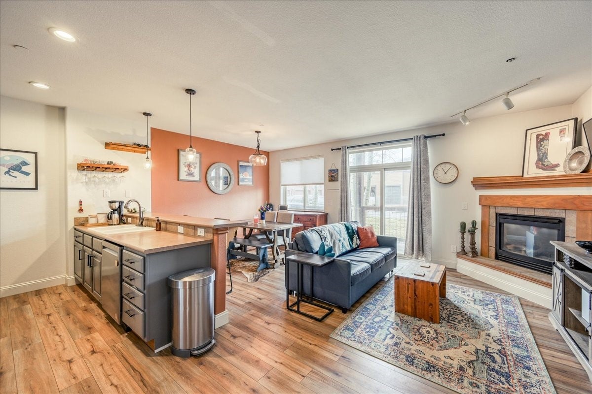 844 Blue River Parkway B3 — photo