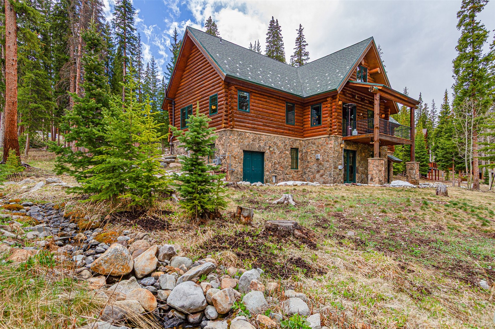 905 Whispering Pines Circle — photo
