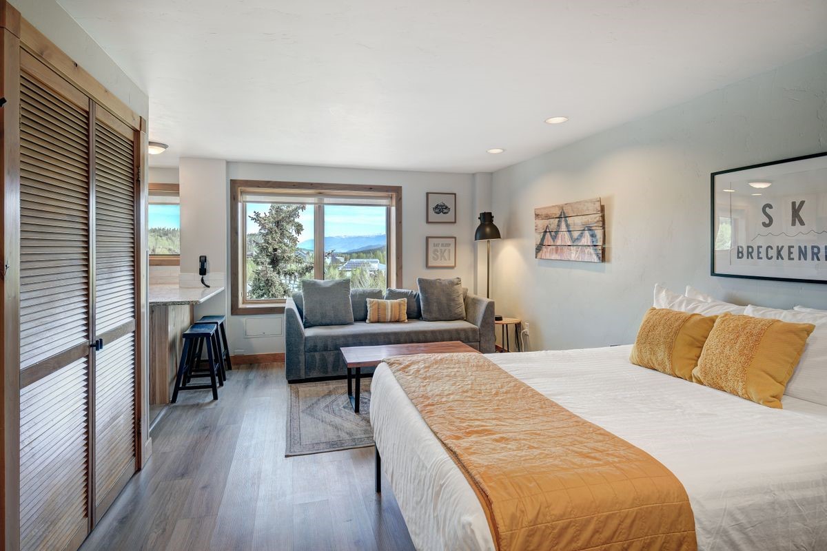535 S Park Avenue 317 — photo