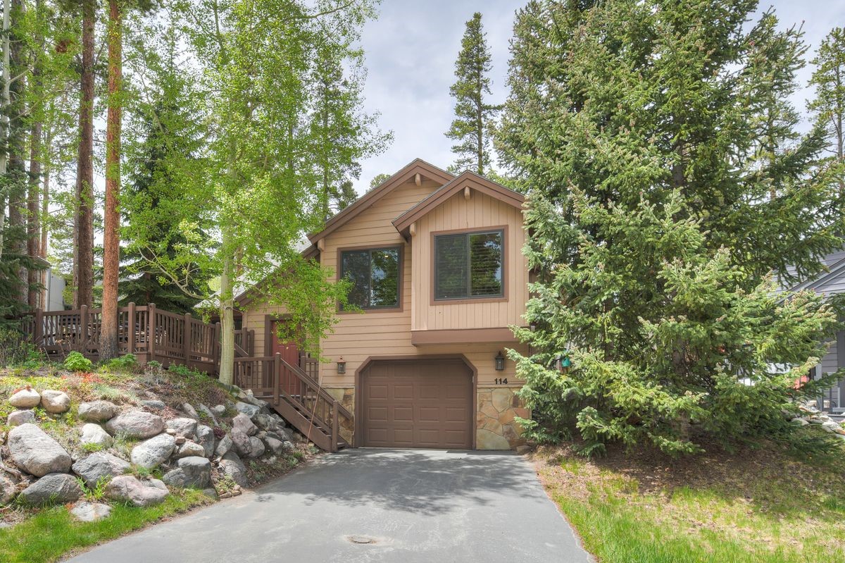 114 Park Forest Drive — photo