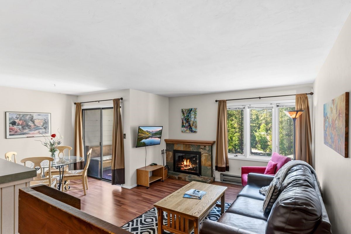 246 Broken Lance Drive 402 — photo