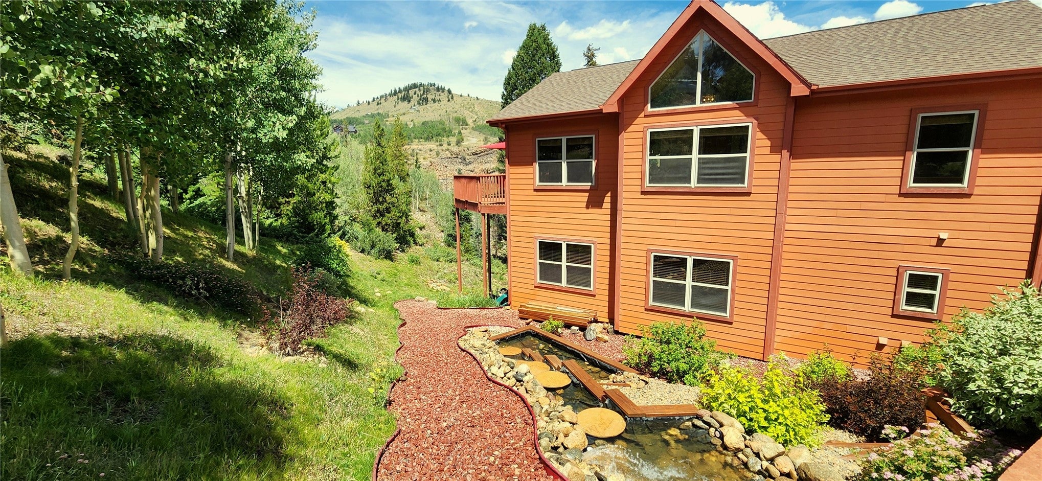 562 Piney Acres Circle — photo