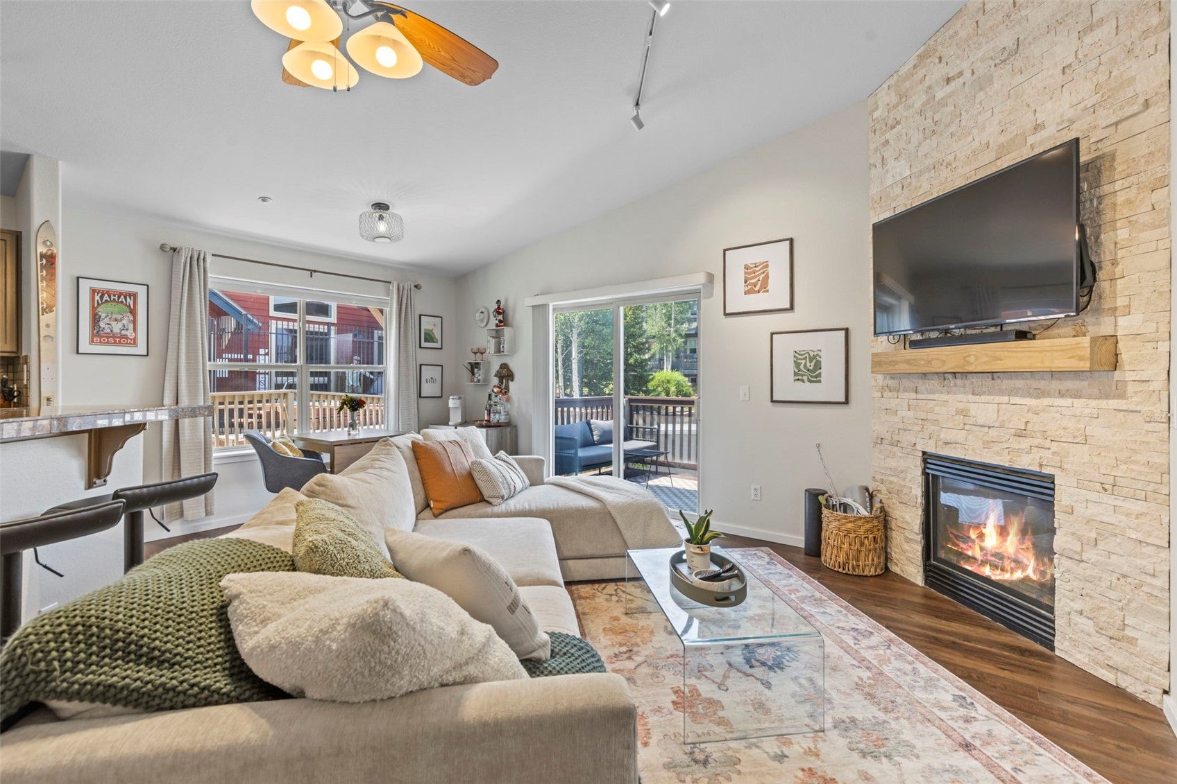 140 Wildernest Court 104 — photo