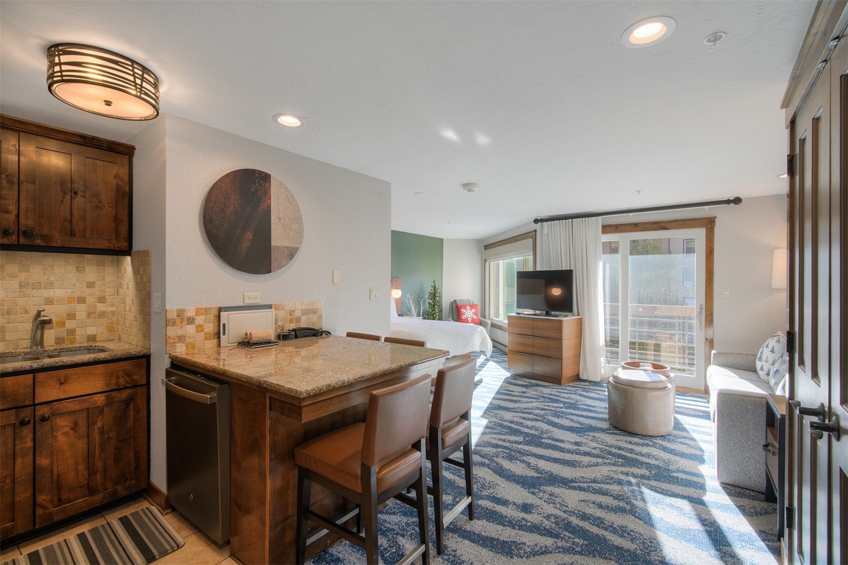 655 Columbine Road 7543 — photo