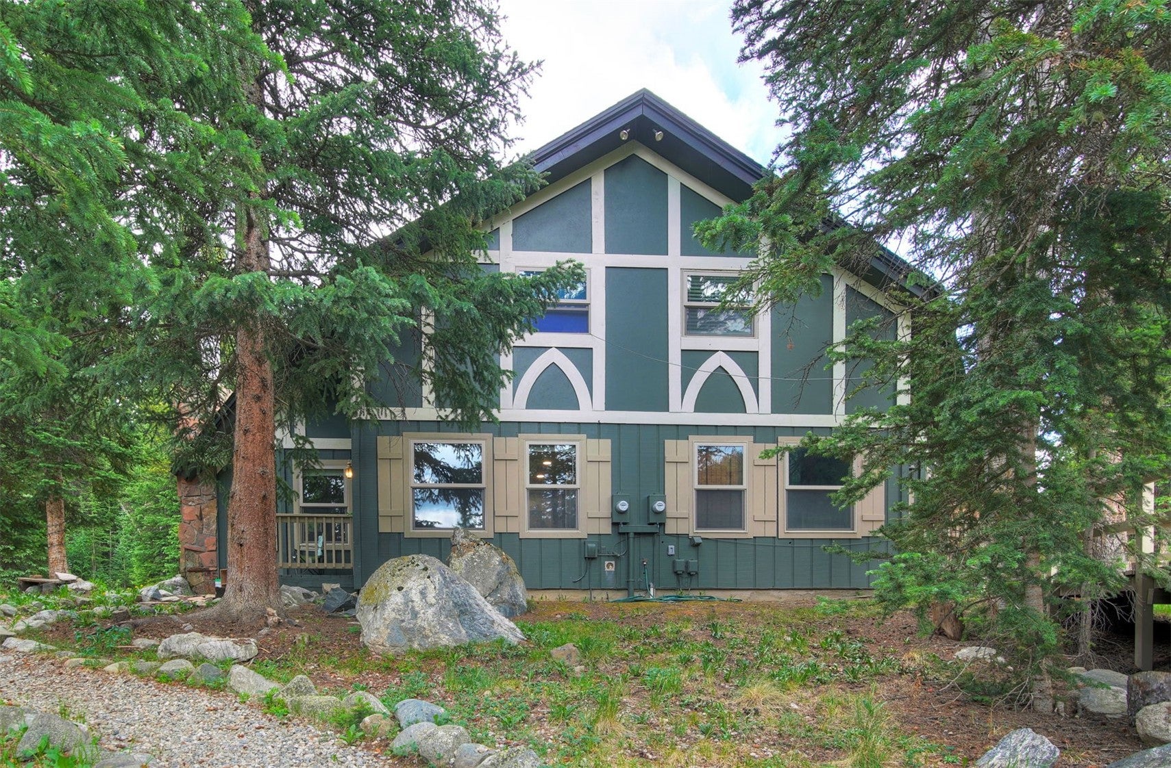 193 Range Rd — photo