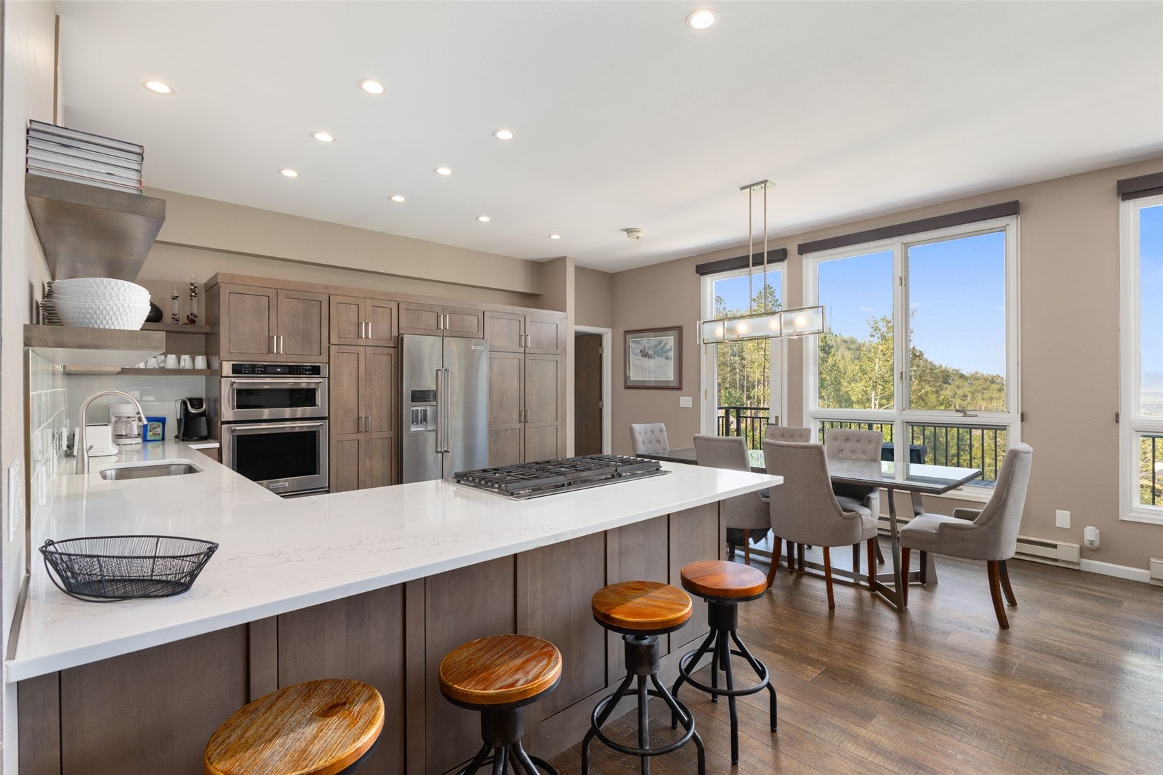 2883 Burgess Creek Road Penthouse 300 — photo