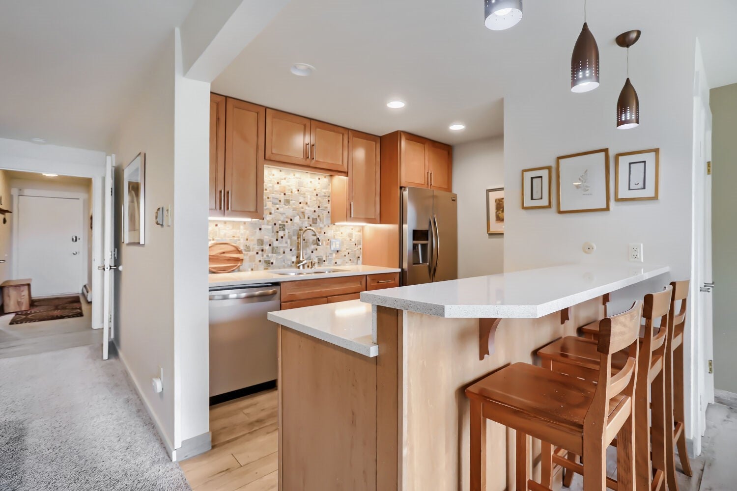 160 E La Bonte Street 201 — photo