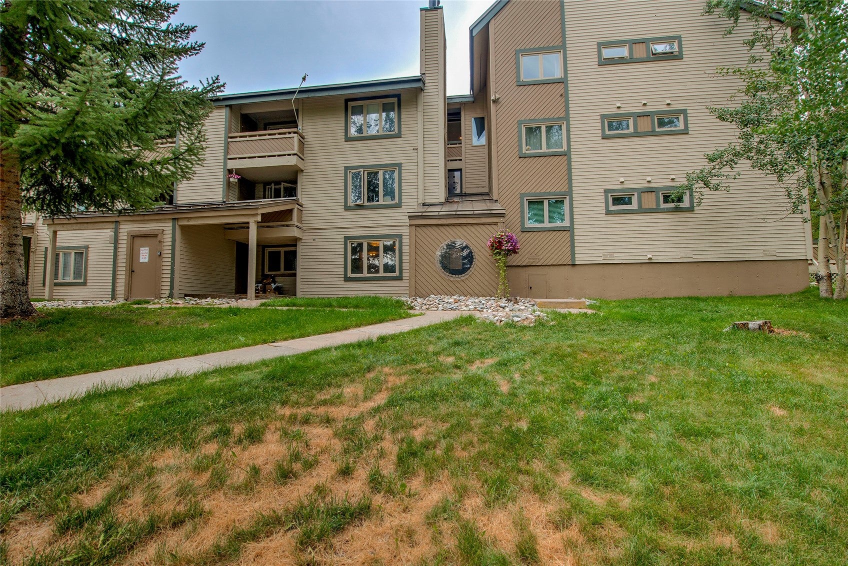 1001 Grandview Drive 11 — photo